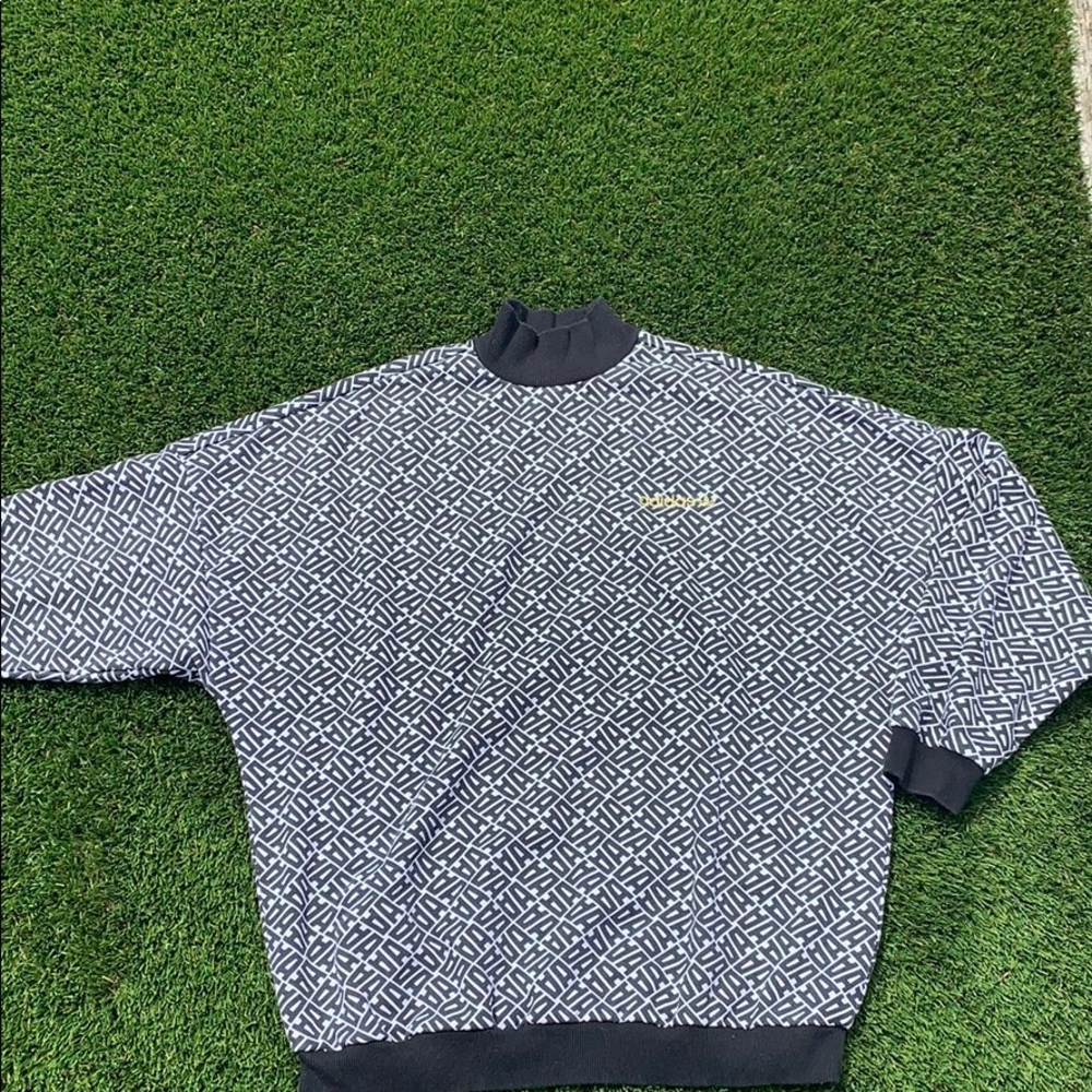 Adidas sweatshirt